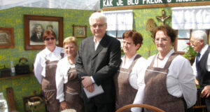 Ravnogorski umirovljenici s predsjednikom na Trgu